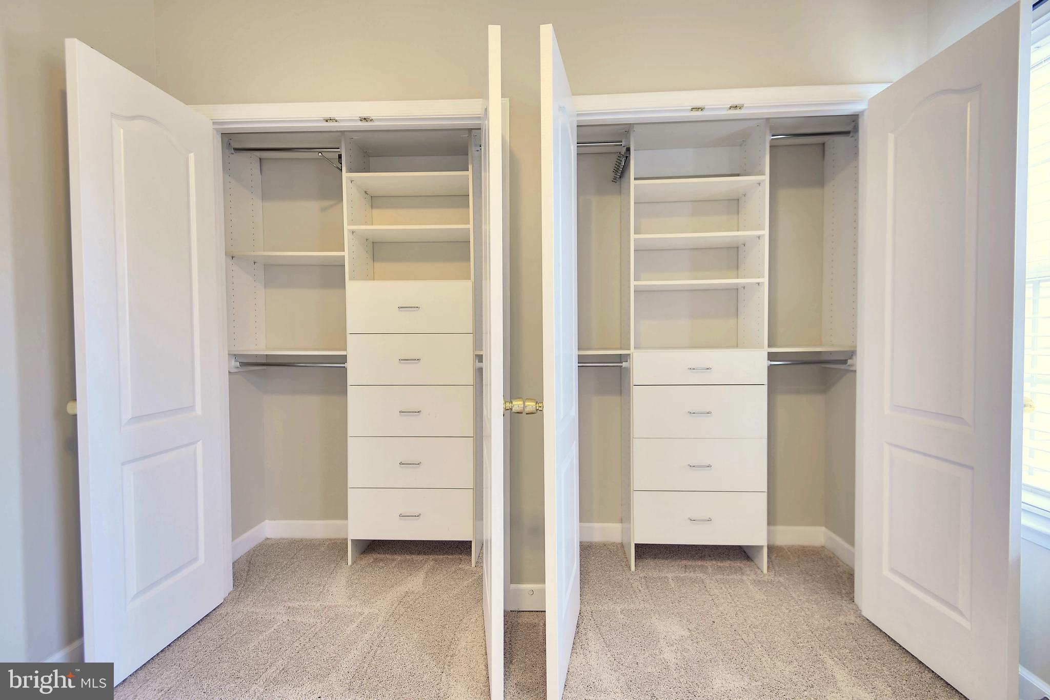 RUSSETT - Residential