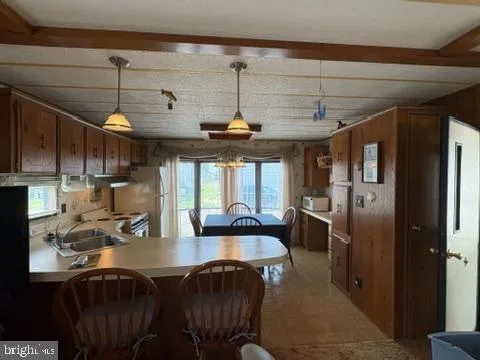 Ocean View, Delaware 19970, United States, 2 Bedrooms Bedrooms, ,1 BathroomBathrooms,Residential,Active,185185