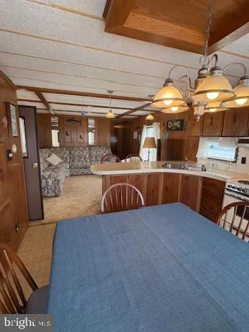 Ocean View, Delaware 19970, United States, 2 Bedrooms Bedrooms, ,1 BathroomBathrooms,Residential,Active,185185