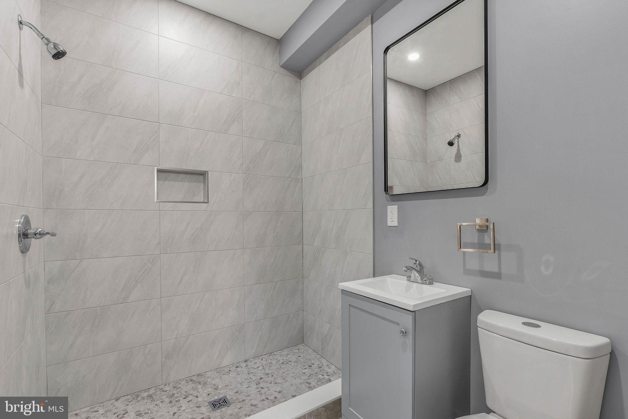 POINT BREEZE - Residential