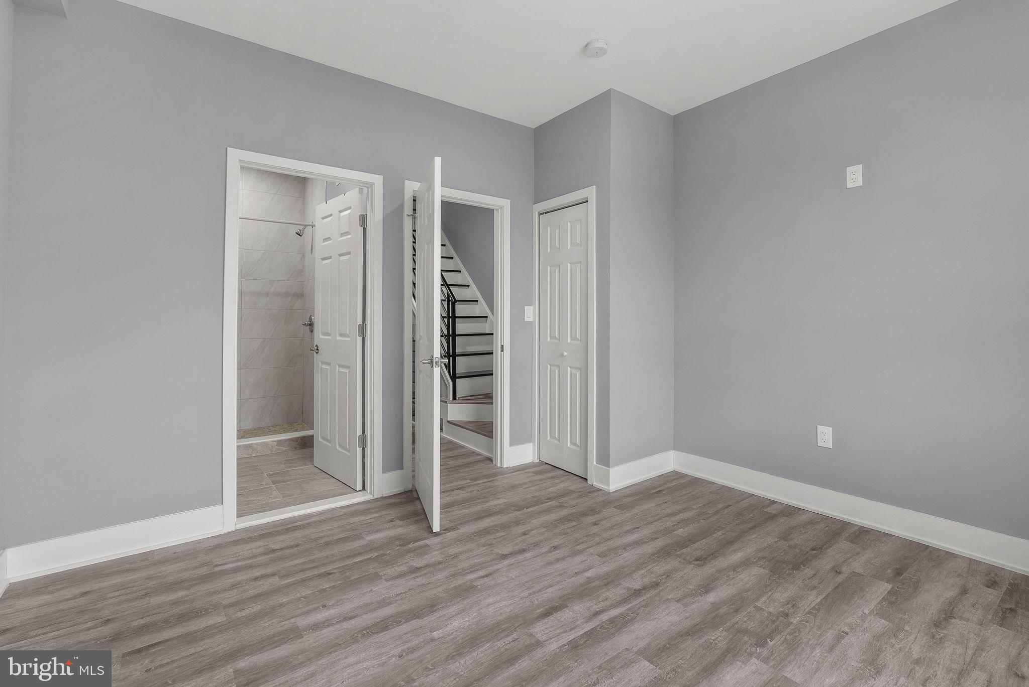 POINT BREEZE - Residential