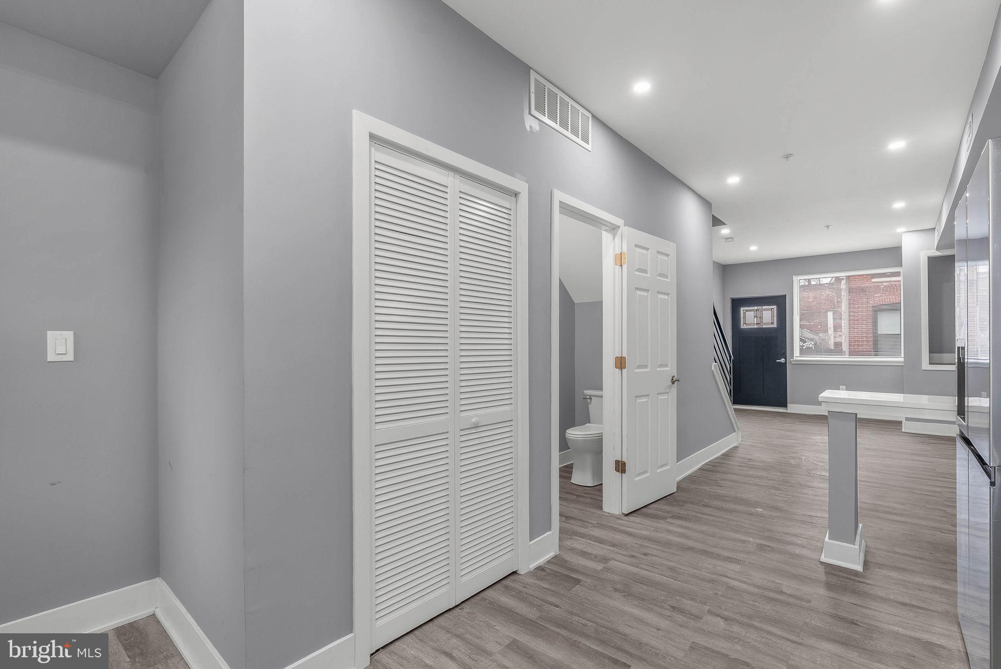 POINT BREEZE - Residential