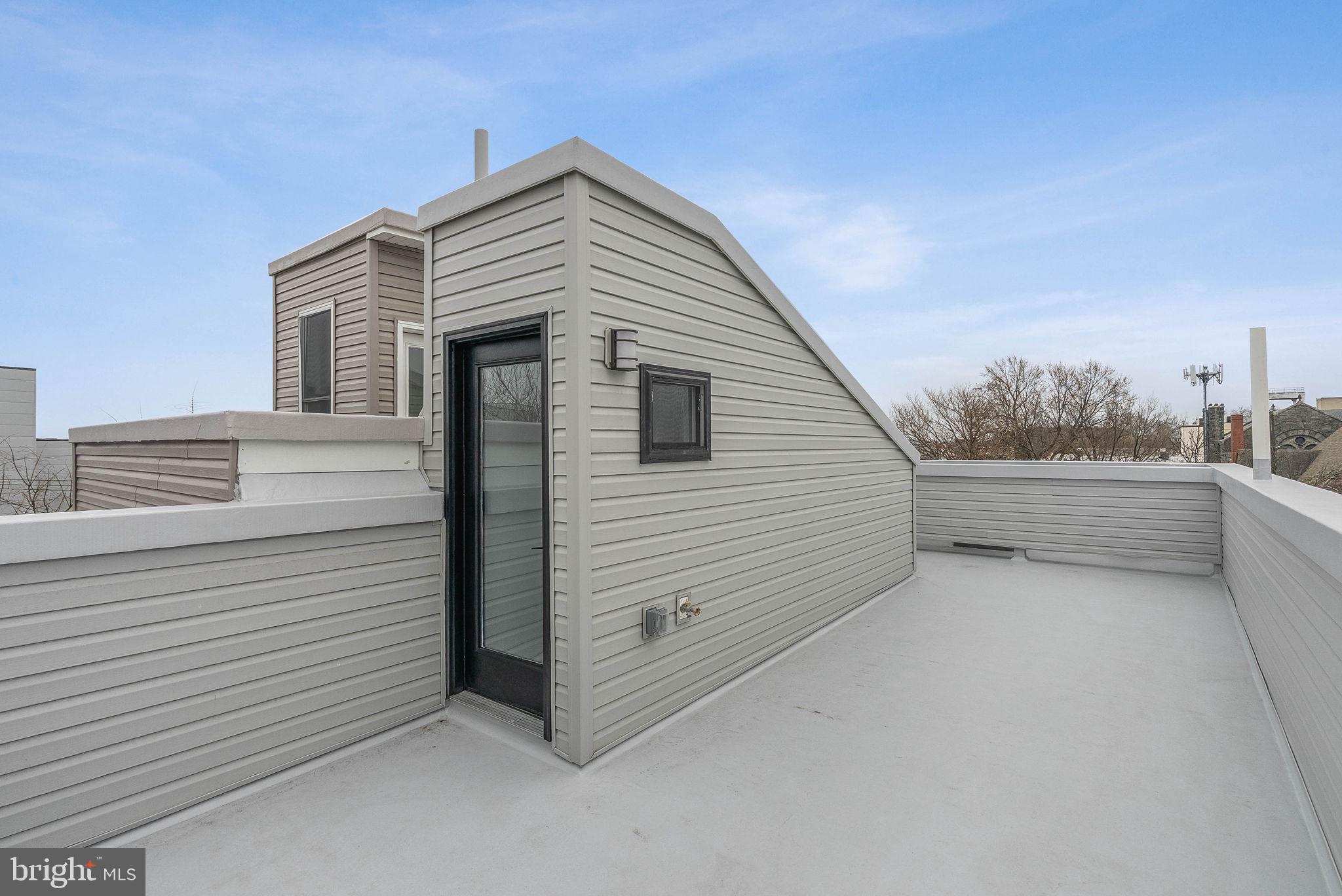 POINT BREEZE - Residential