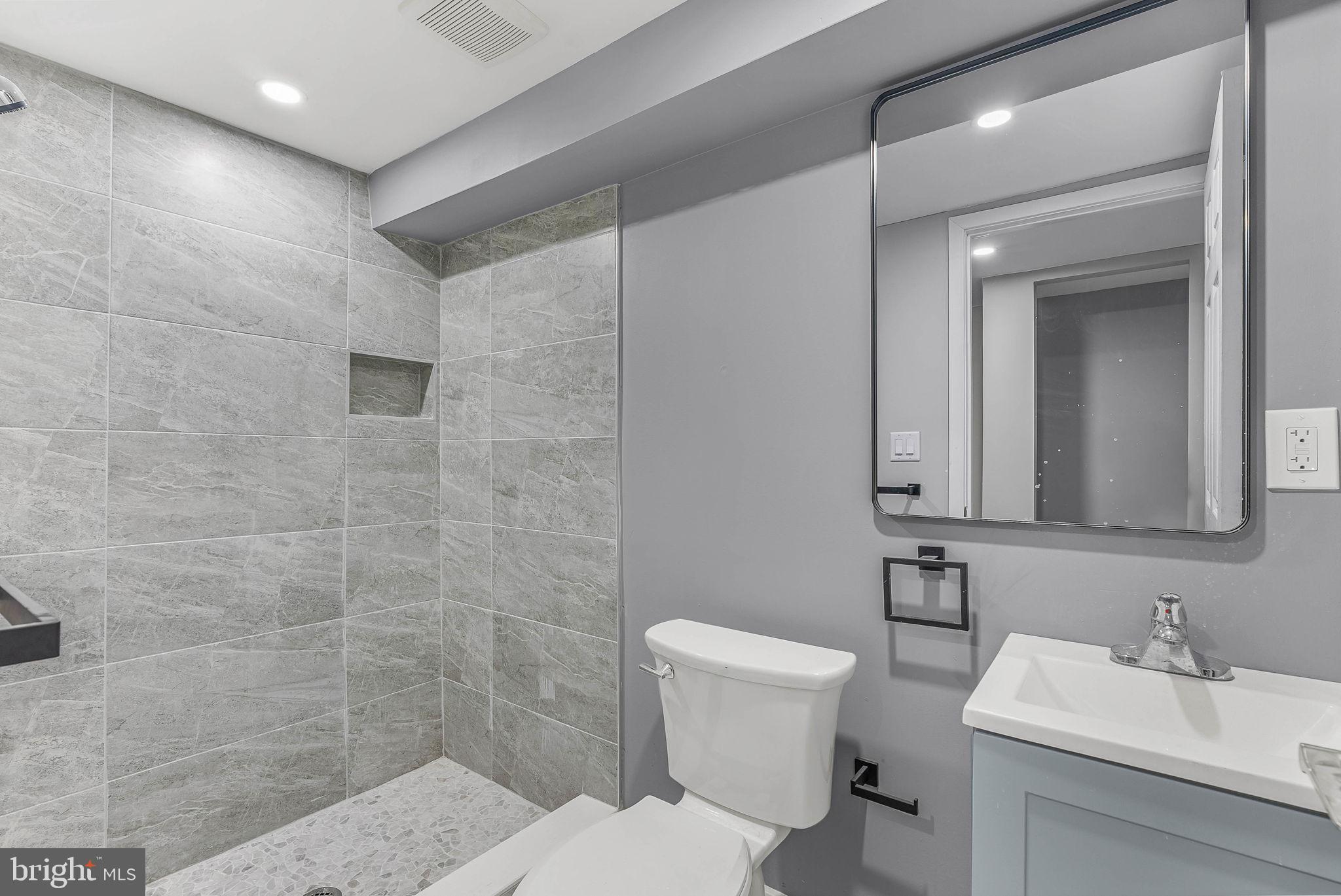 POINT BREEZE - Residential