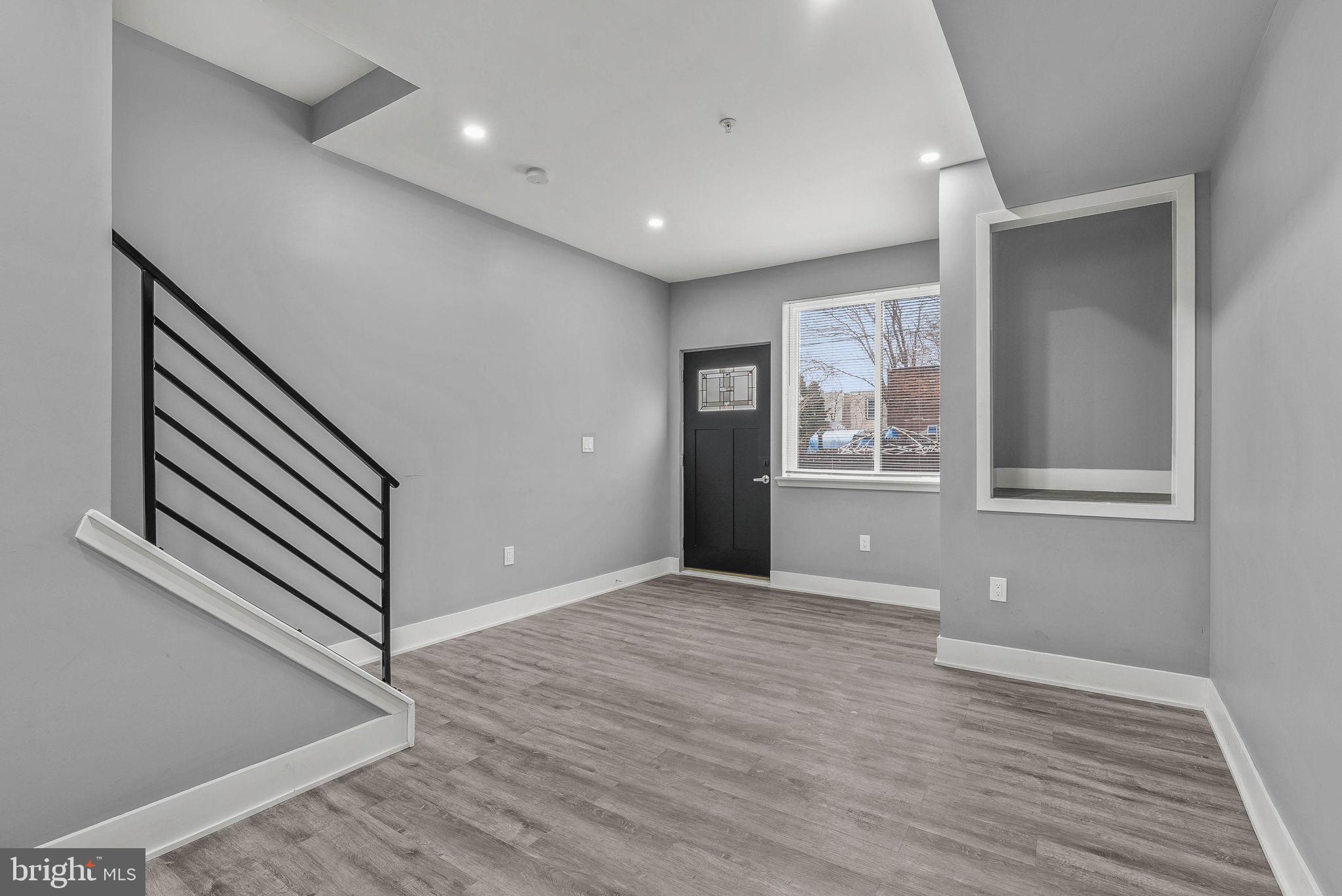 POINT BREEZE - Residential