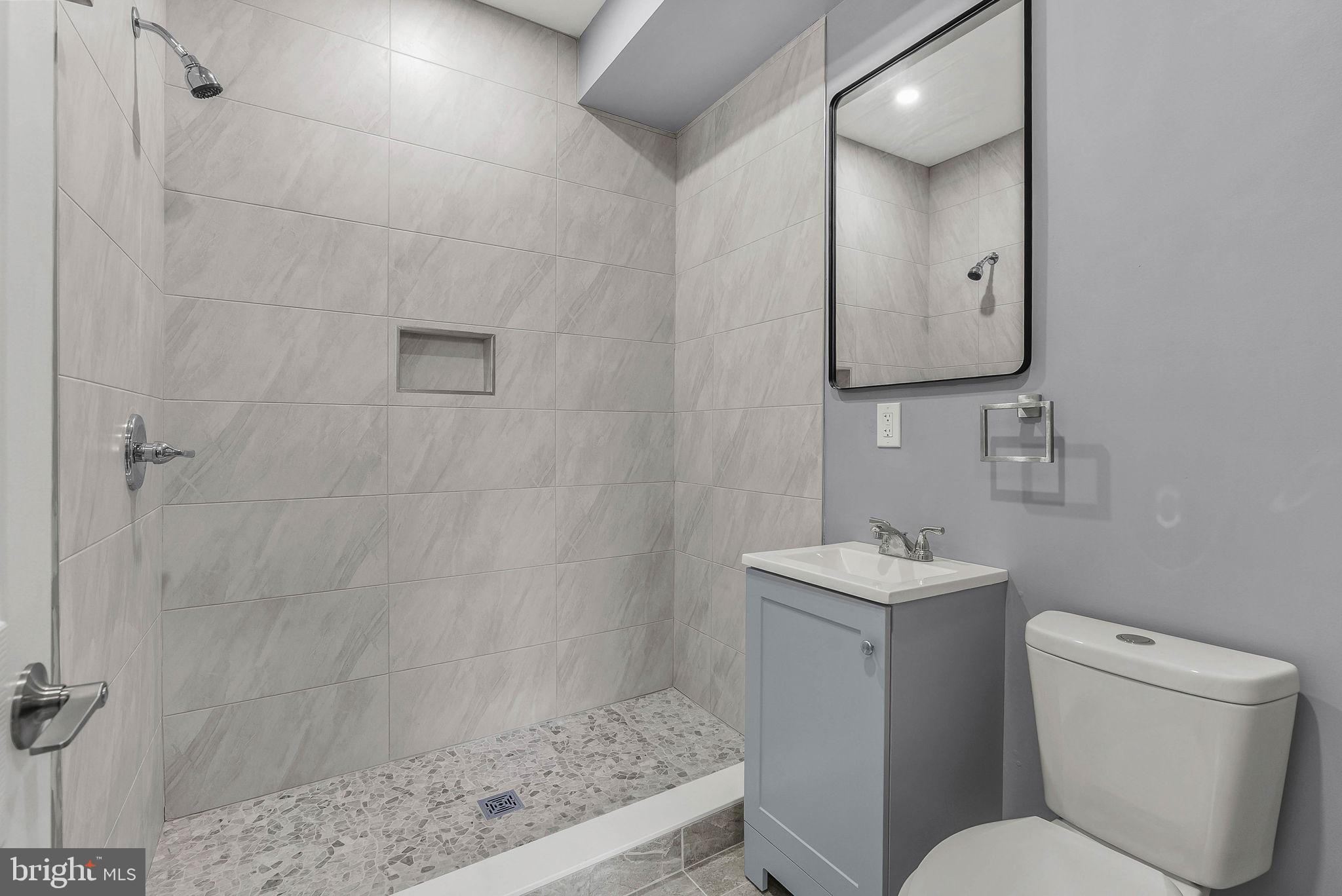 POINT BREEZE - Residential