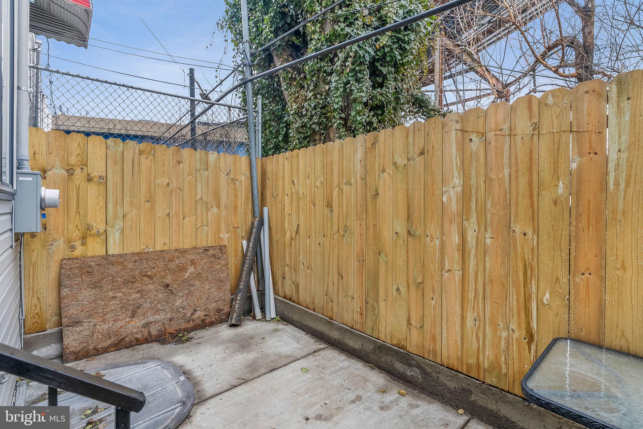 POINT BREEZE - Residential