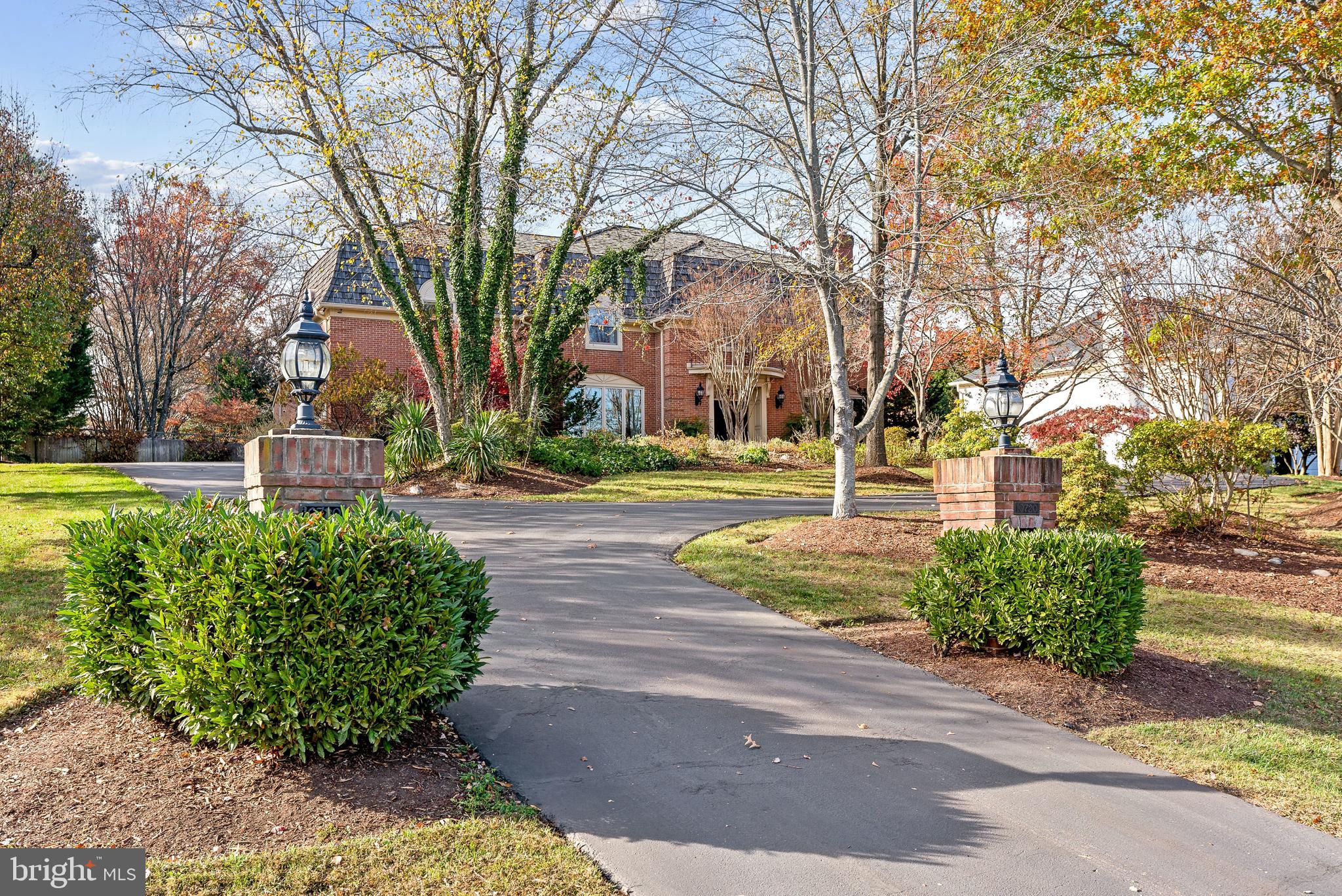 POTOMAC OUTSIDE - Residential
