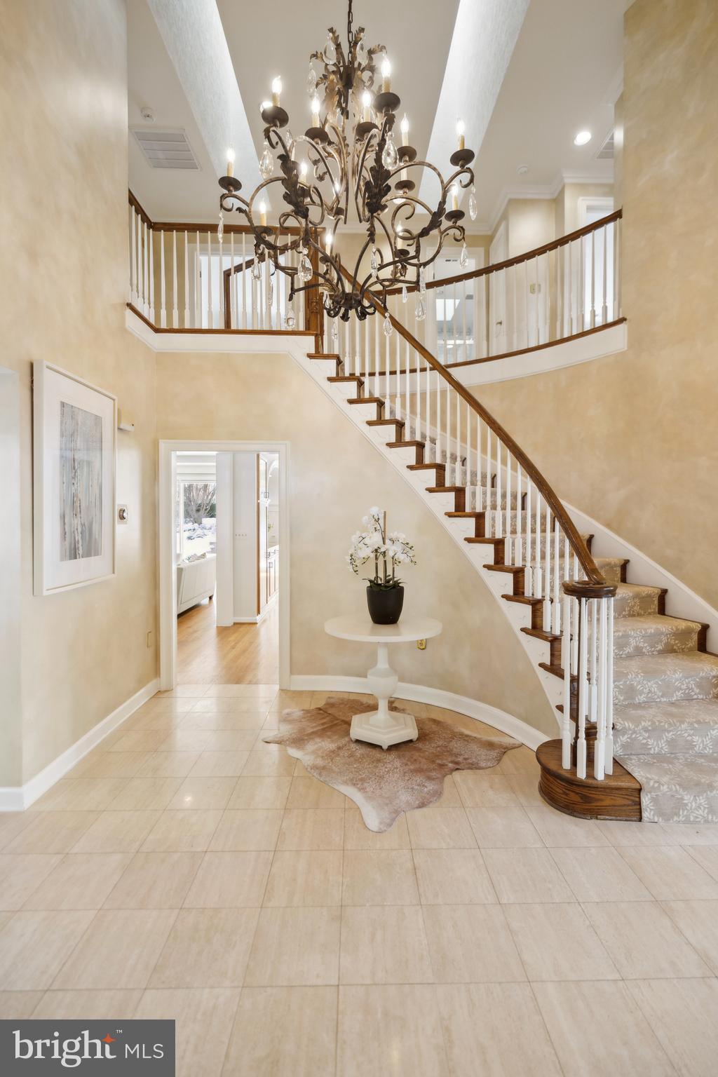 POTOMAC OUTSIDE - Residential