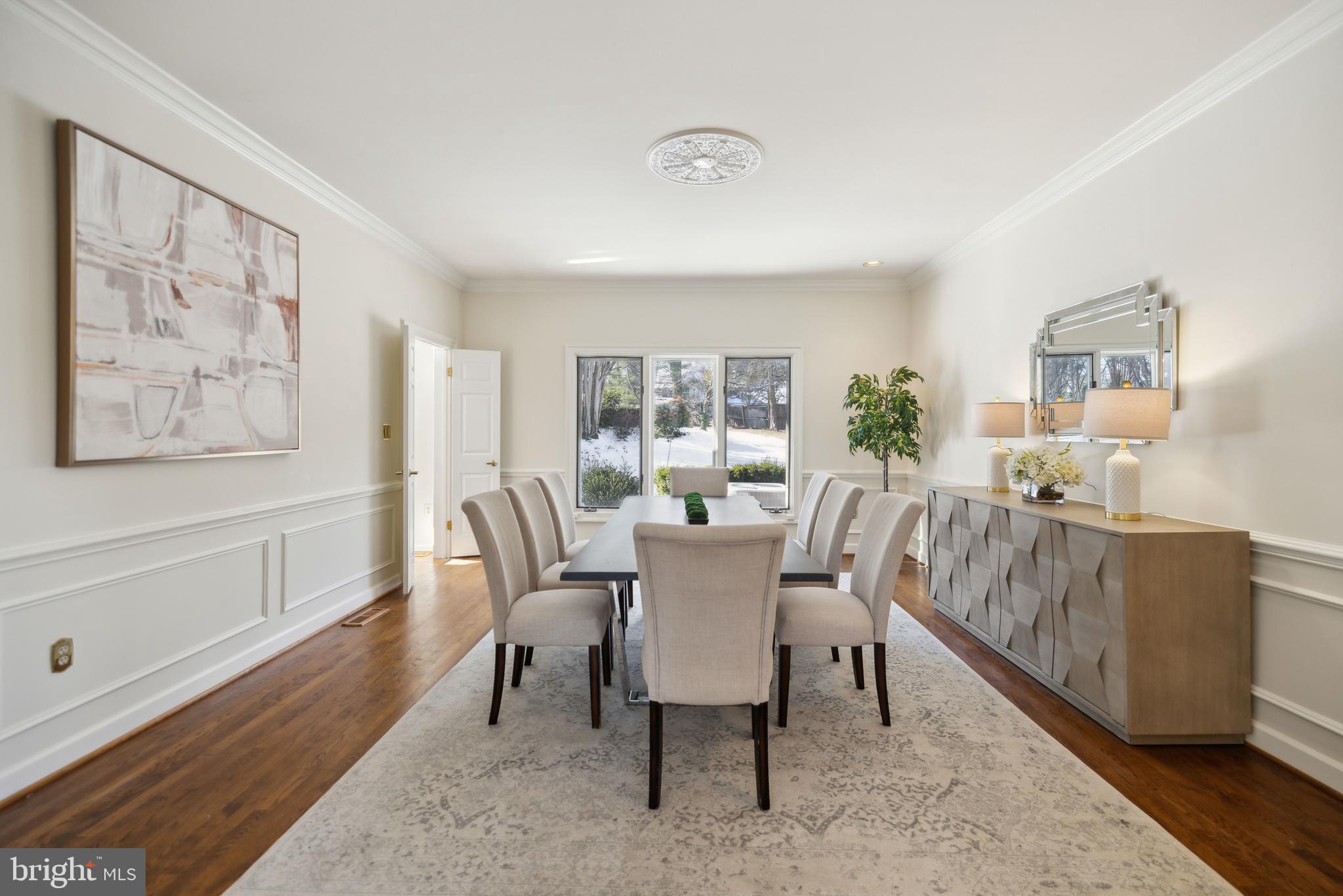 POTOMAC OUTSIDE - Residential