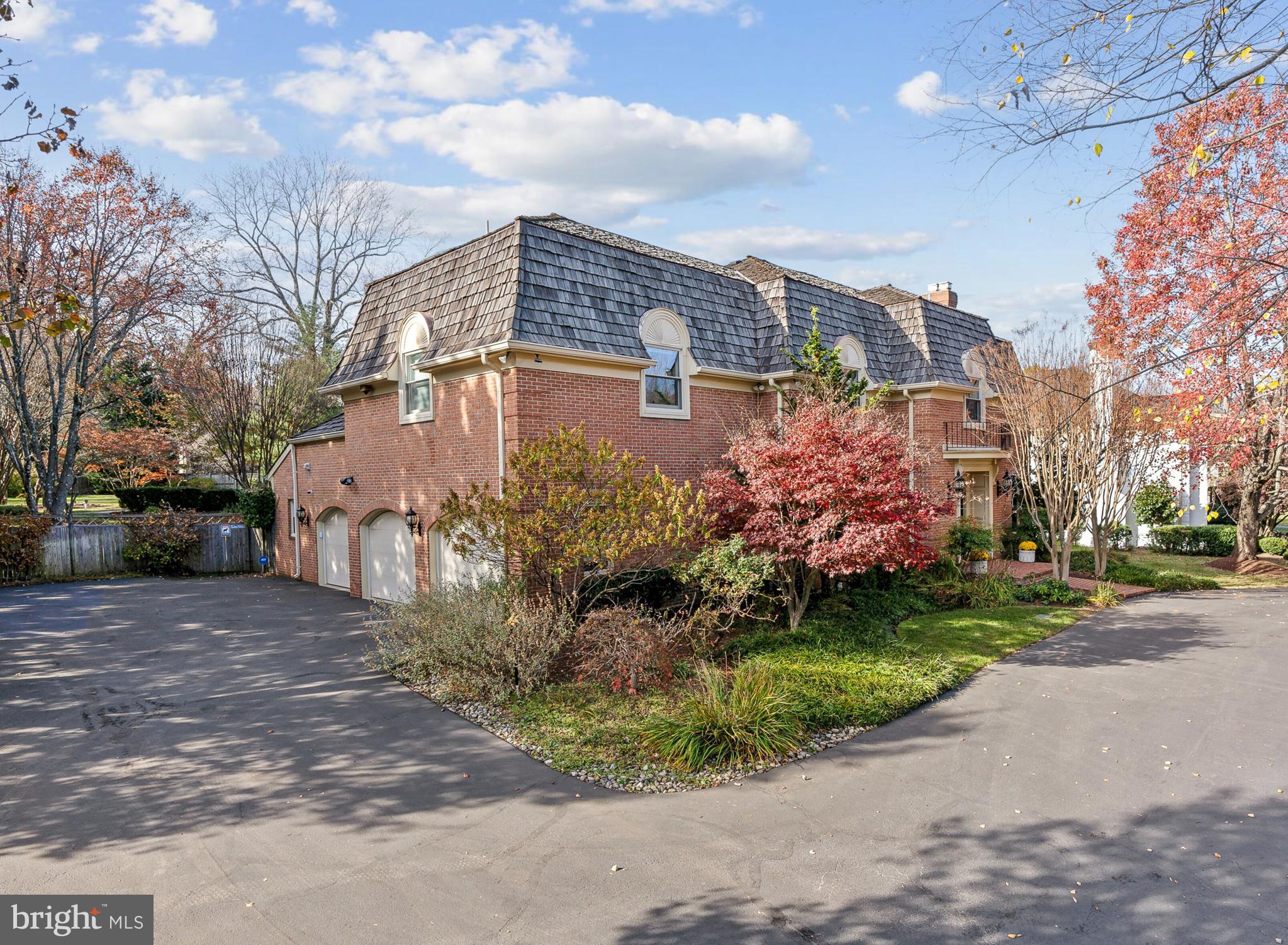 POTOMAC OUTSIDE - Residential