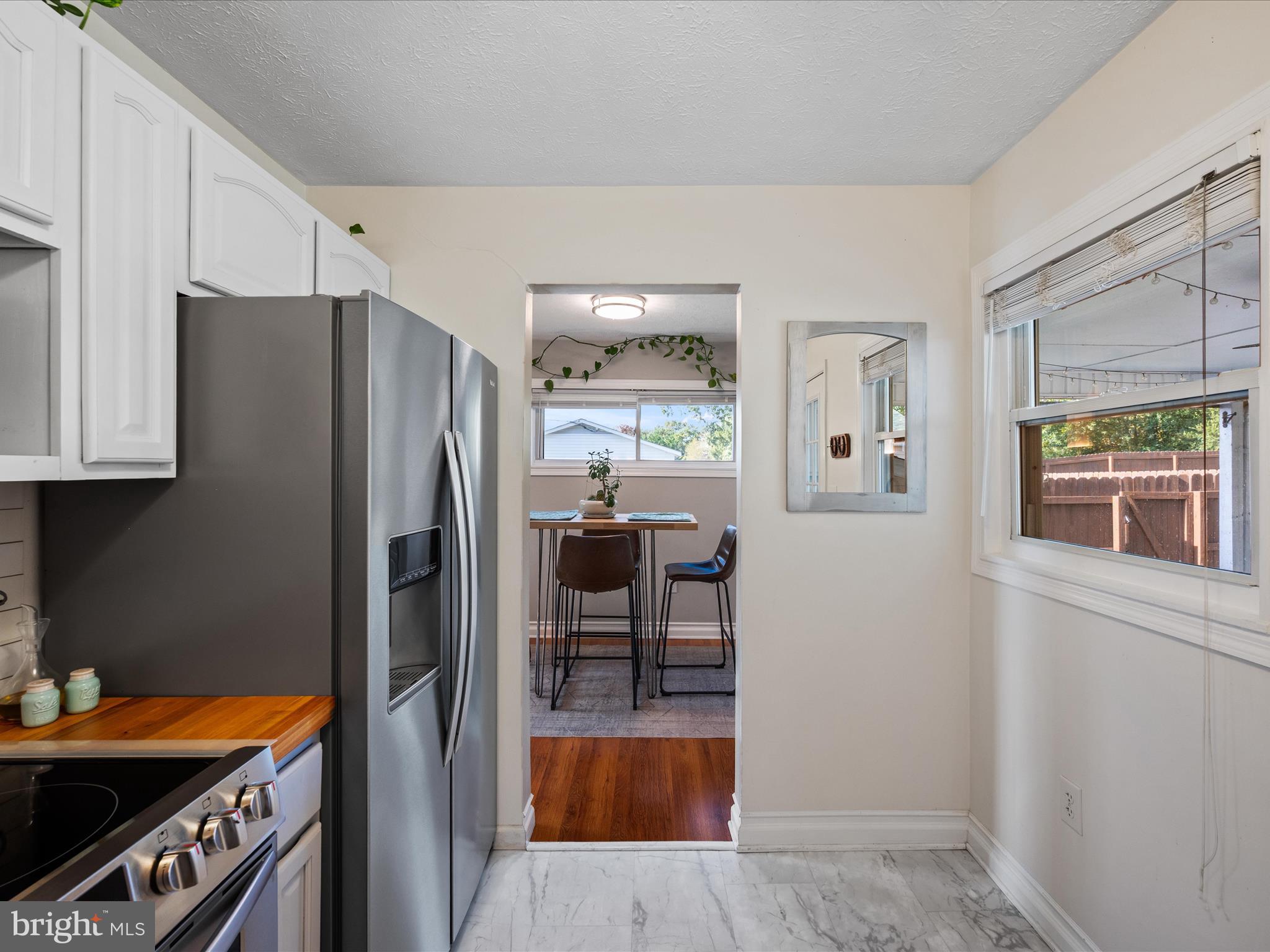 ROYAL VILLAGE - Residential