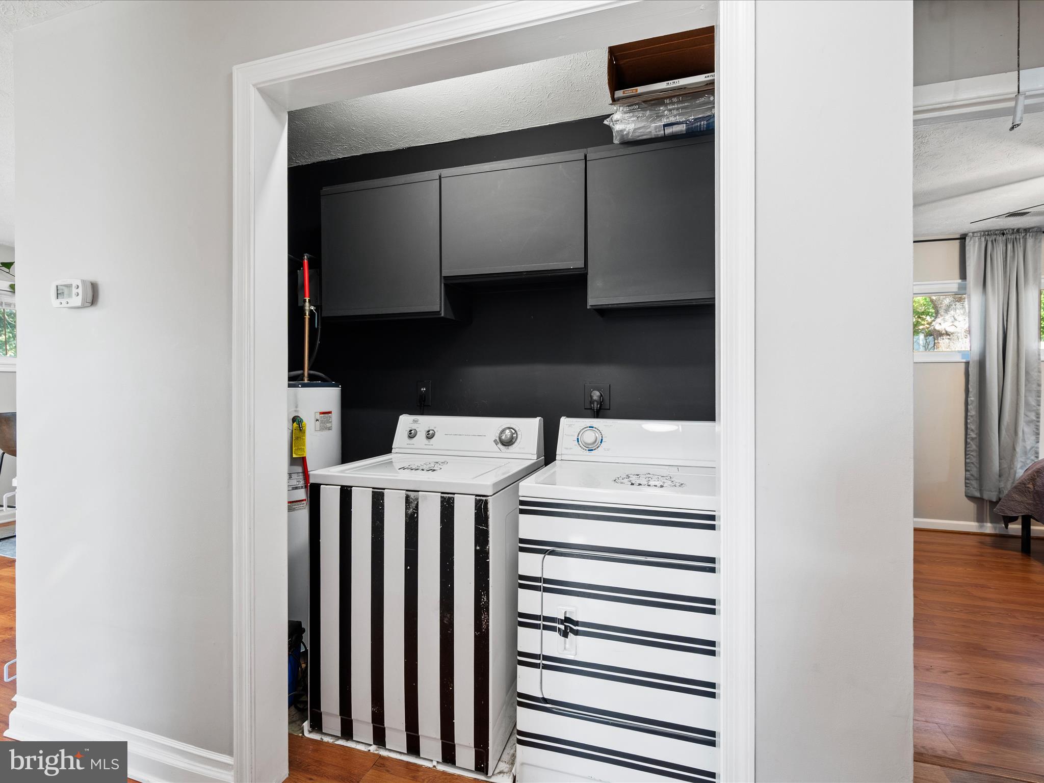 ROYAL VILLAGE - Residential