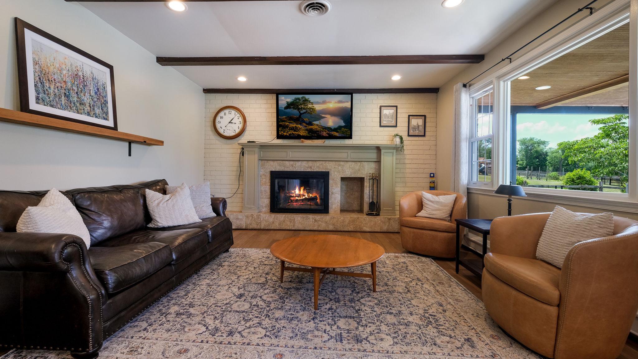 COLLEGE PARK - Residential