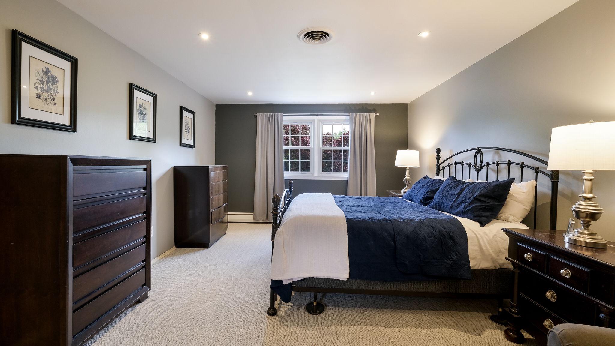 COLLEGE PARK - Residential