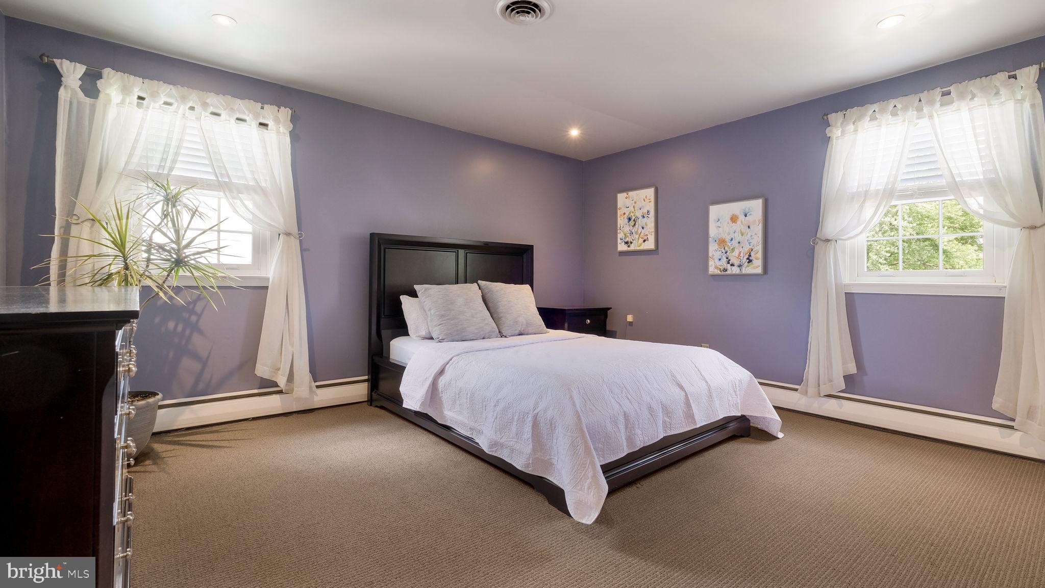 COLLEGE PARK - Residential