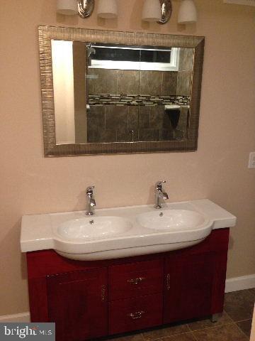 PERRY HALL - Residential