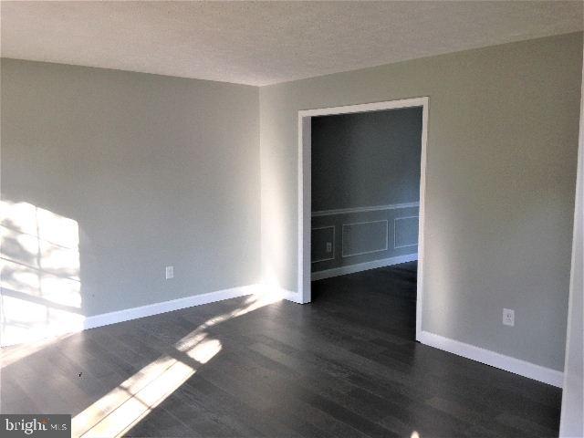 PERRY HALL - Residential