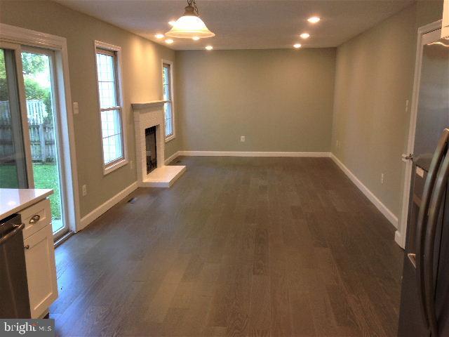 PERRY HALL - Residential