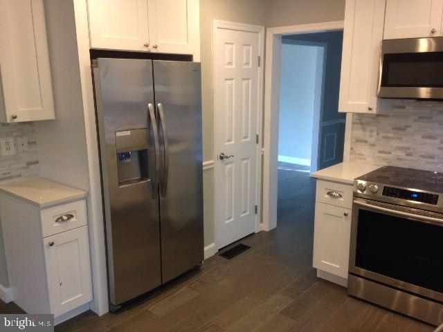 PERRY HALL - Residential