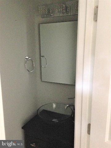 PERRY HALL - Residential