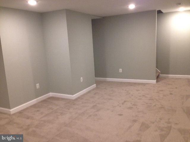 PERRY HALL - Residential