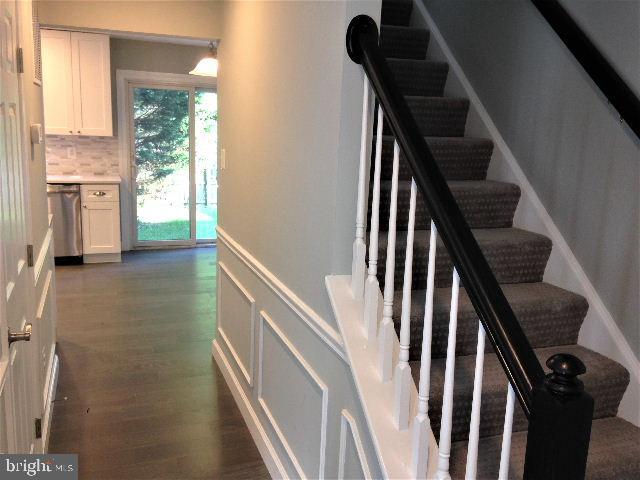 PERRY HALL - Residential