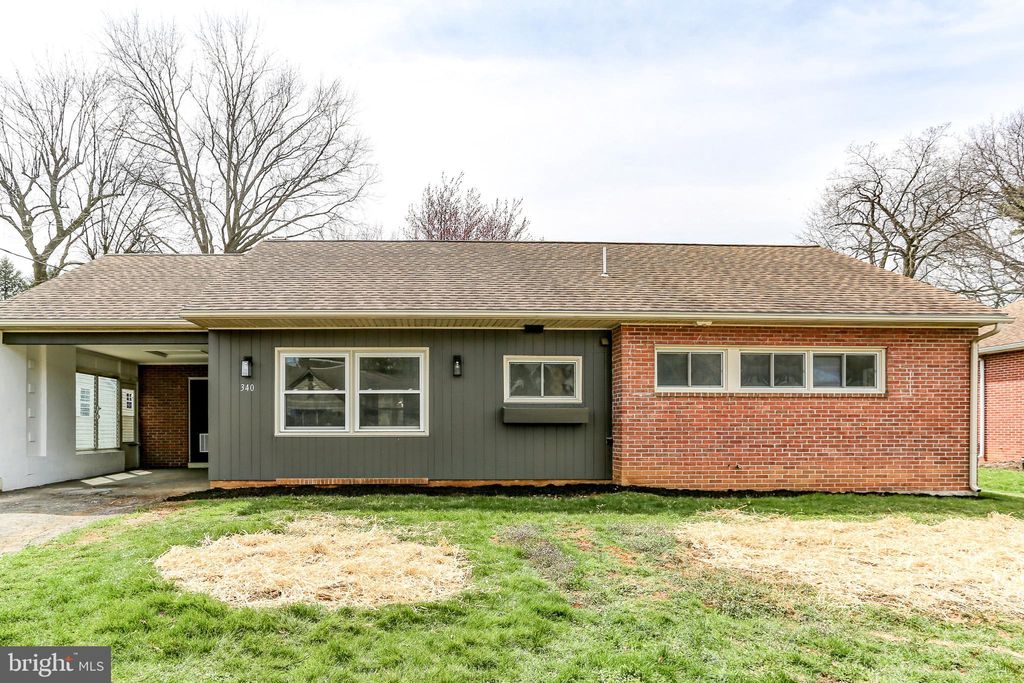 Photo of 340 N 6th Street, Columbia, PA 17512 (MLS # PALA2048940)