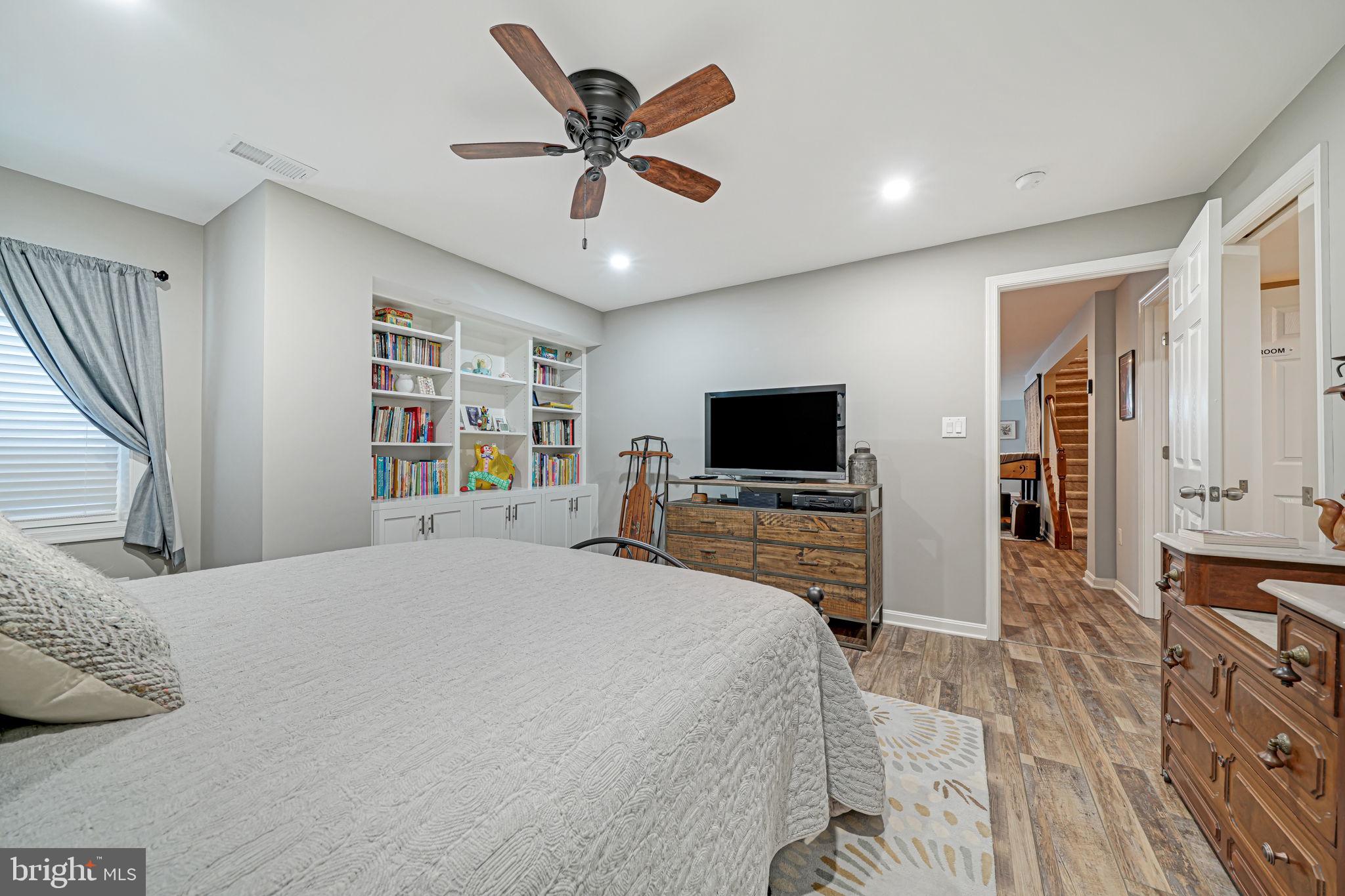 REGENTS AT LAKE MANASSAS - Residential