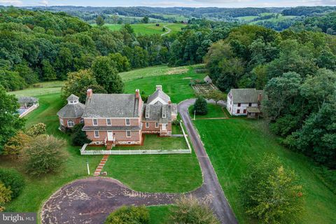110 FROG HOLLOW ROAD EAST FALLOWFIELD TOWNSHIP PA 19320