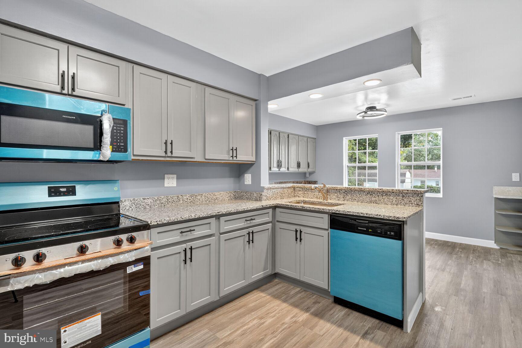 SWANN ROAD - Residential