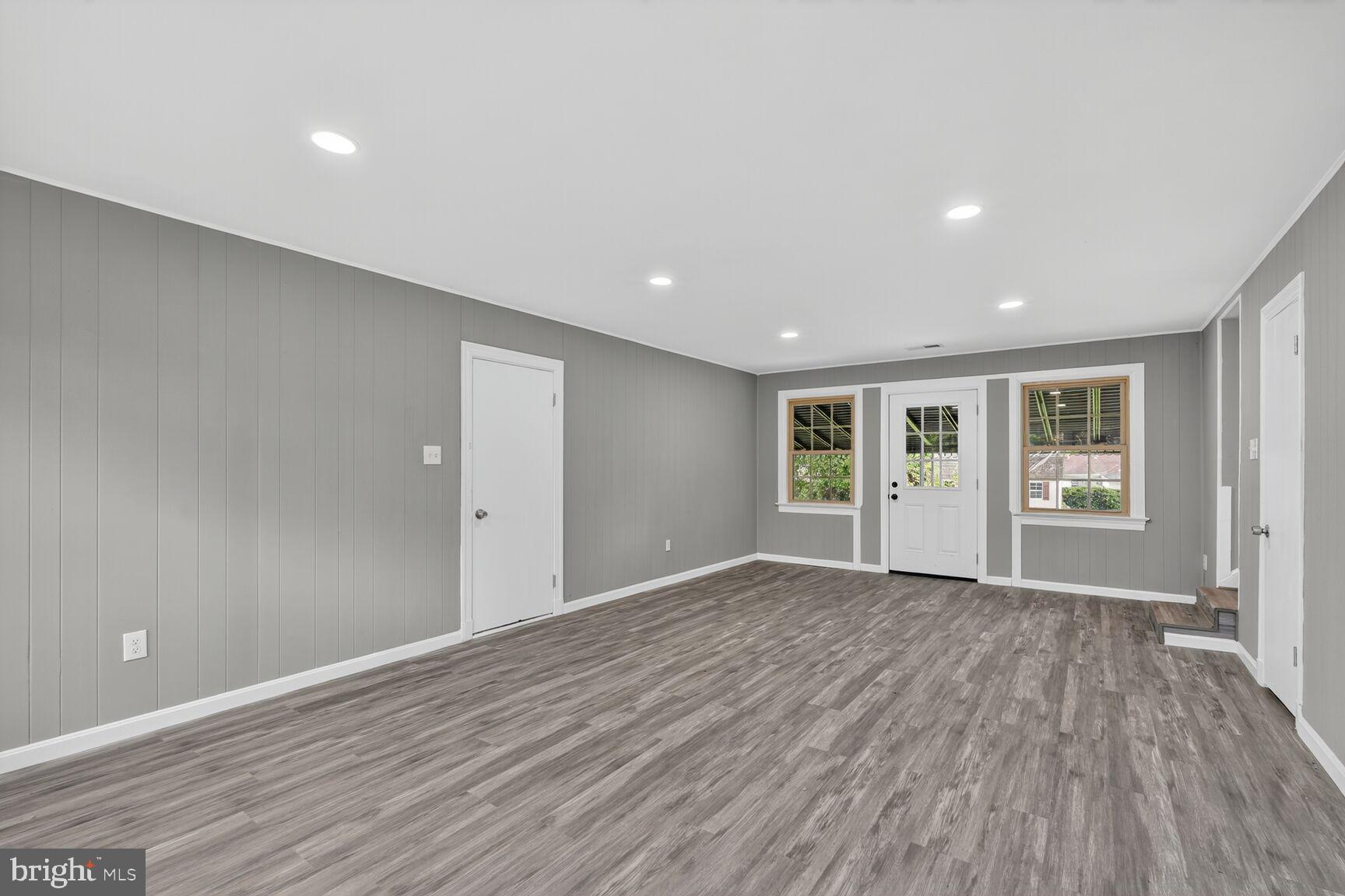 SWANN ROAD - Residential