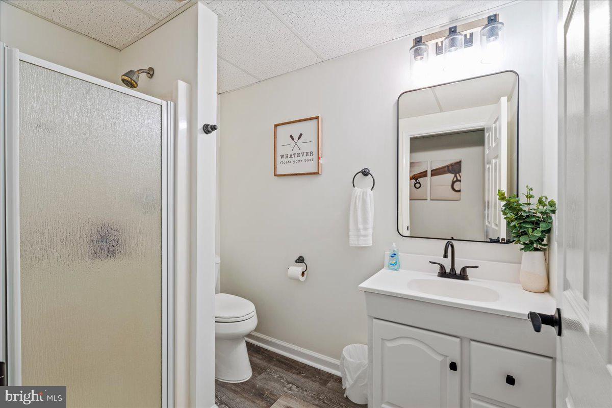 TARA WOODS - Residential