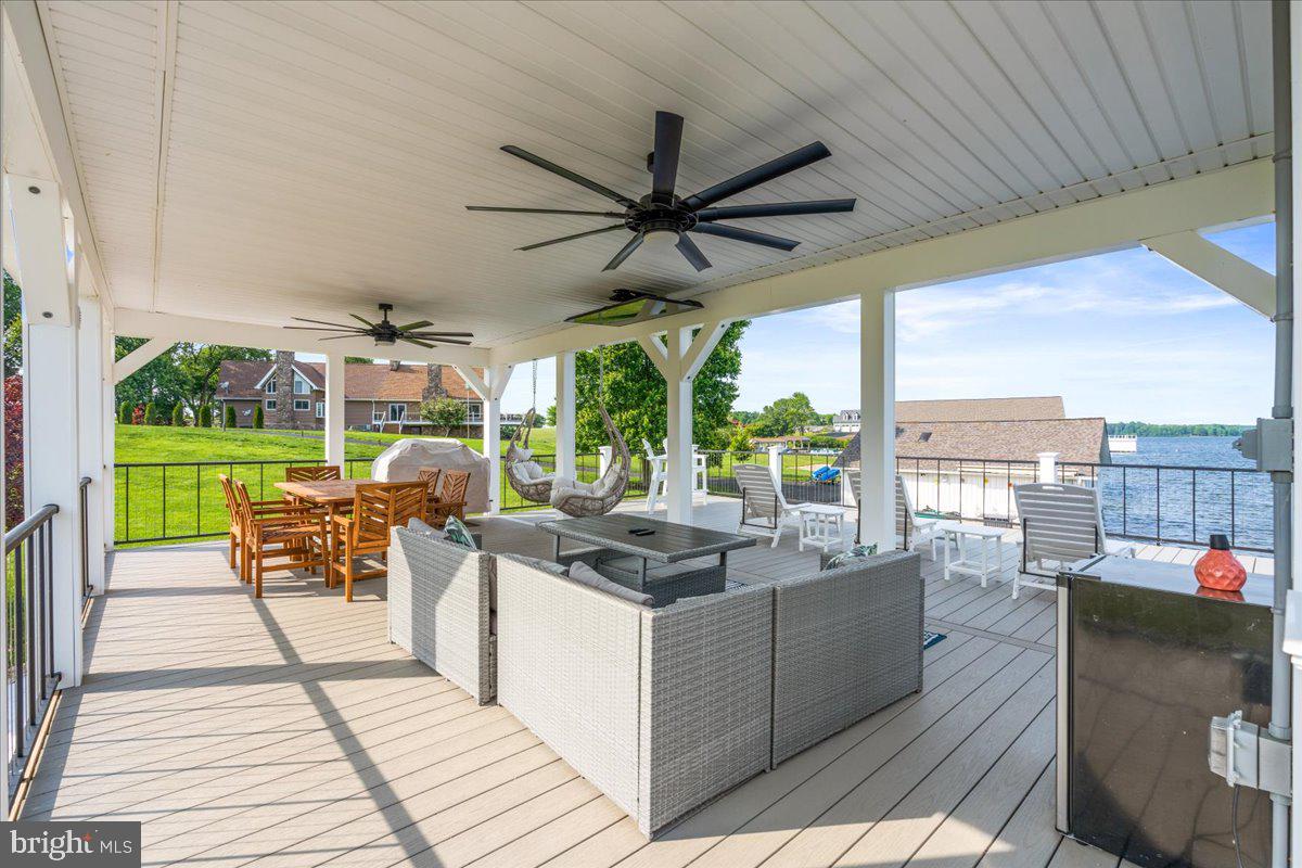 TARA WOODS - Residential