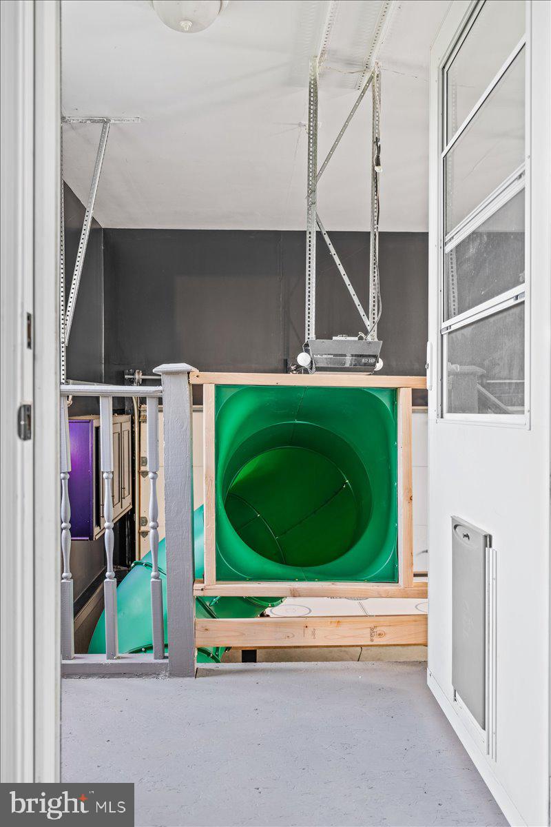 TARA WOODS - Residential