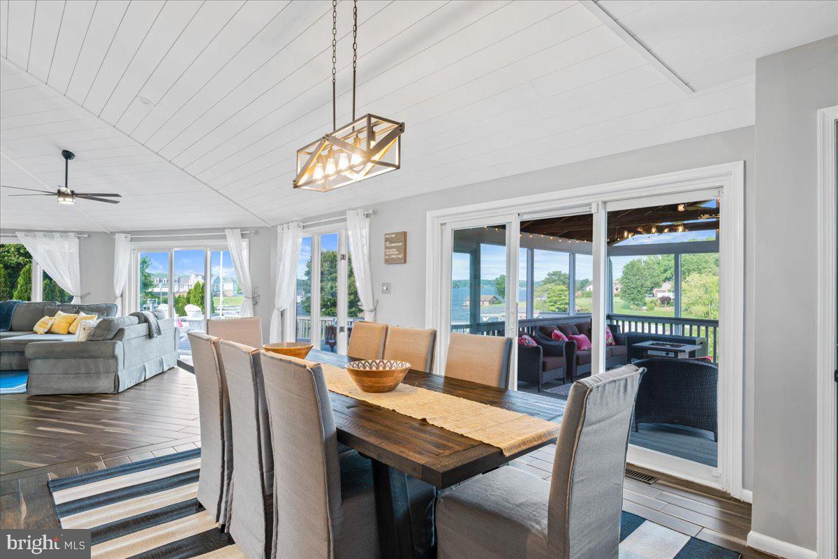 TARA WOODS - Residential