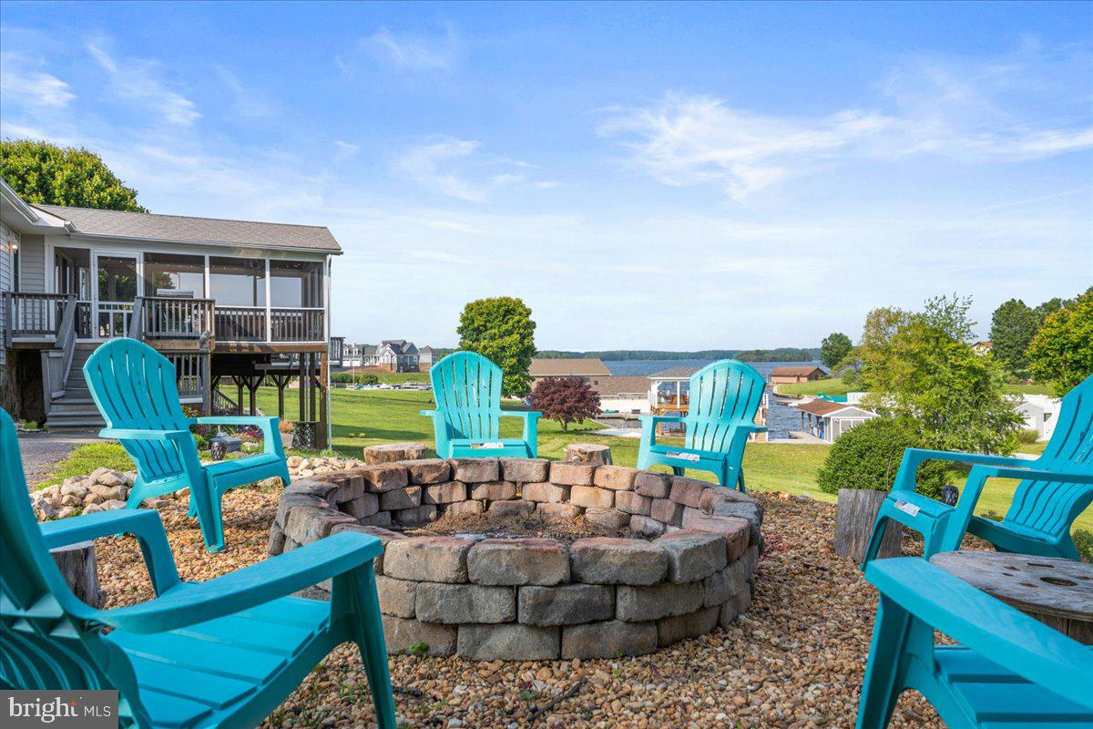 TARA WOODS - Residential