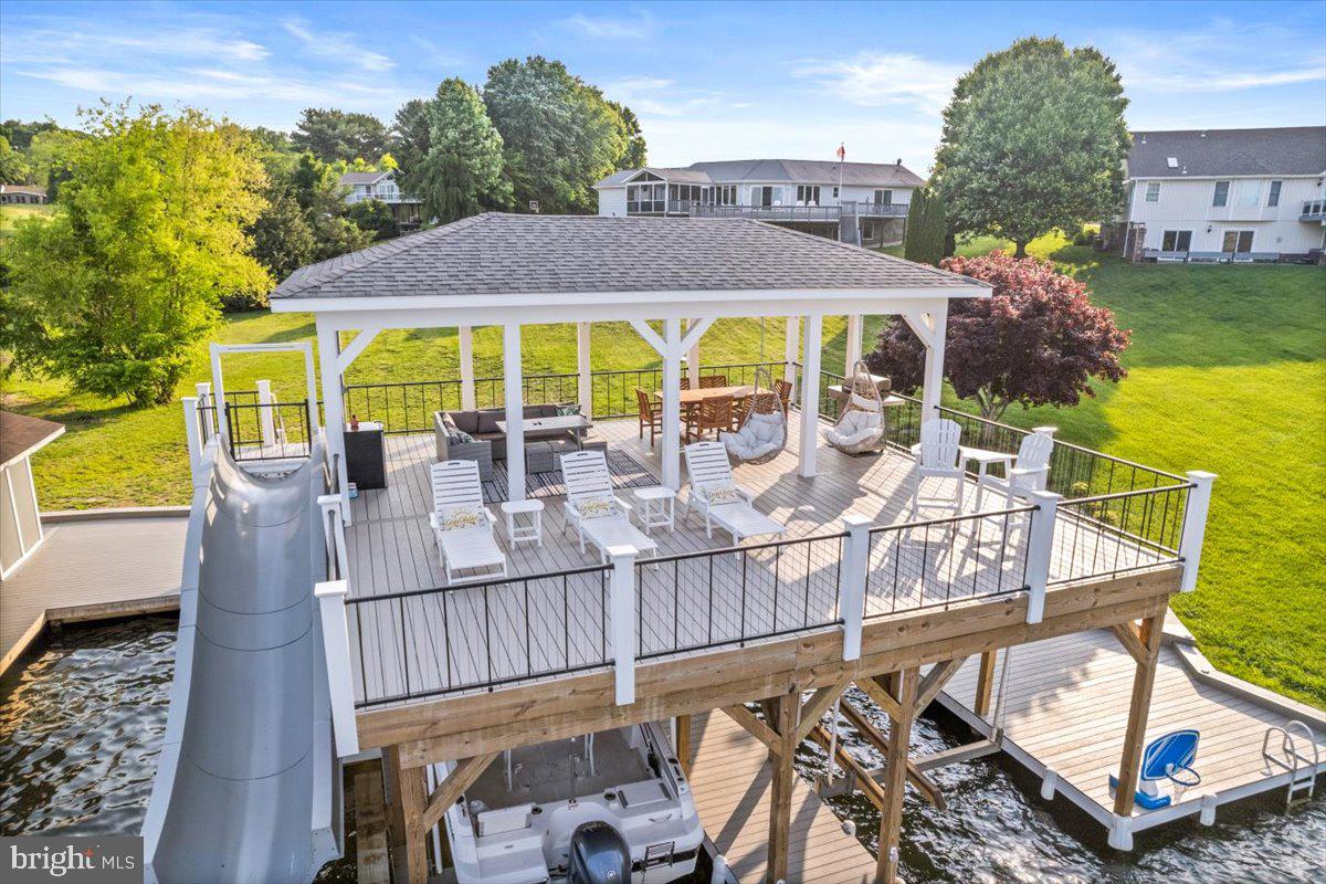 TARA WOODS - Residential