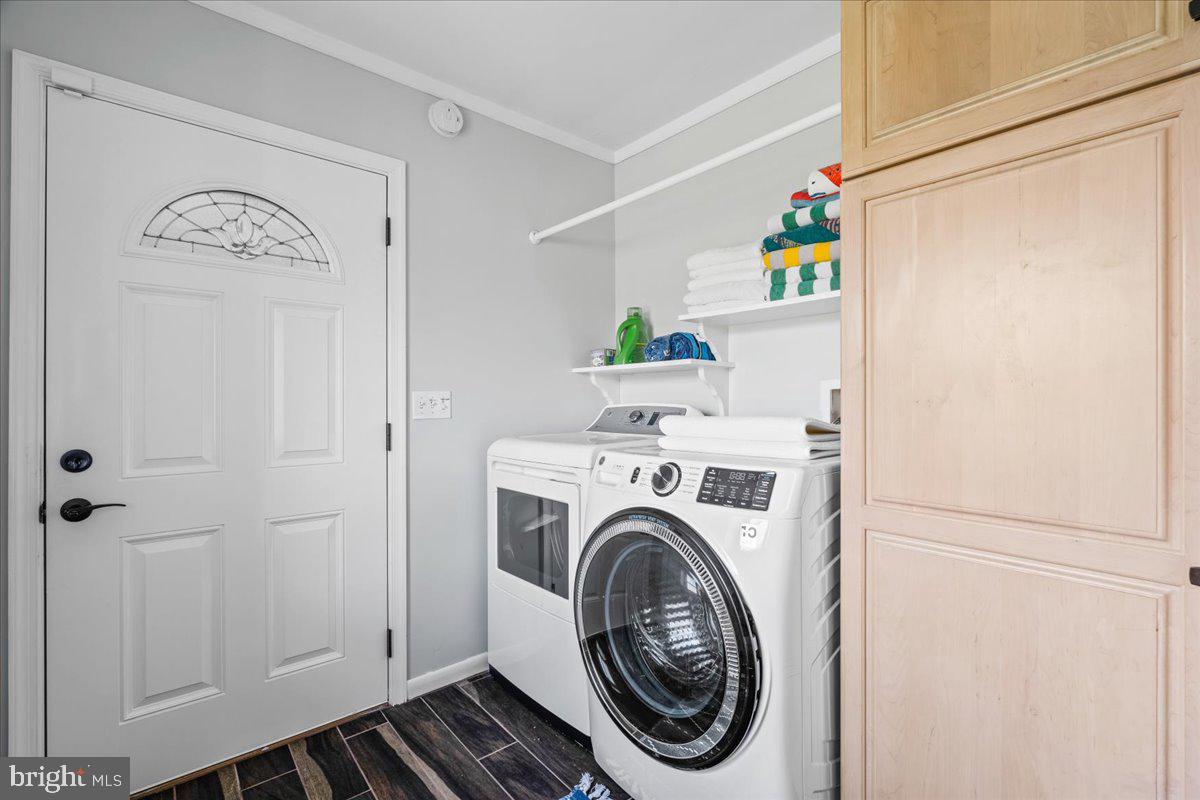 TARA WOODS - Residential