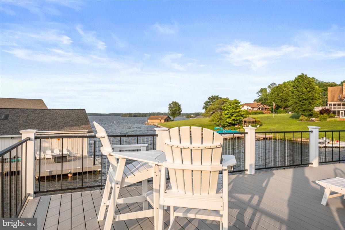 TARA WOODS - Residential