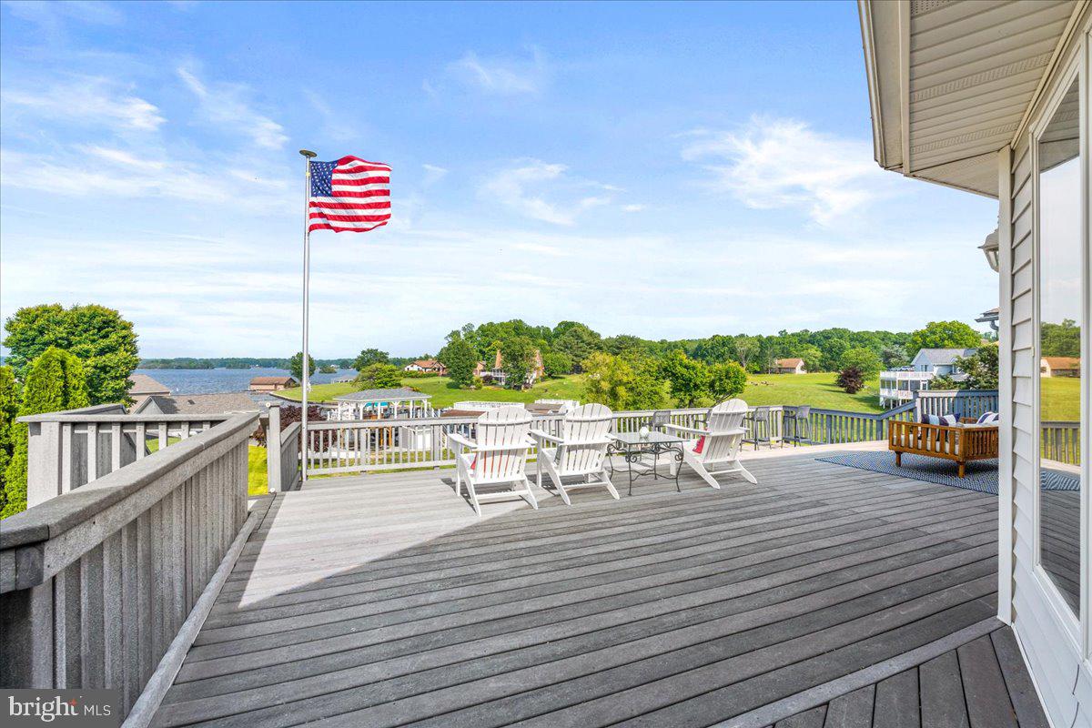 TARA WOODS - Residential