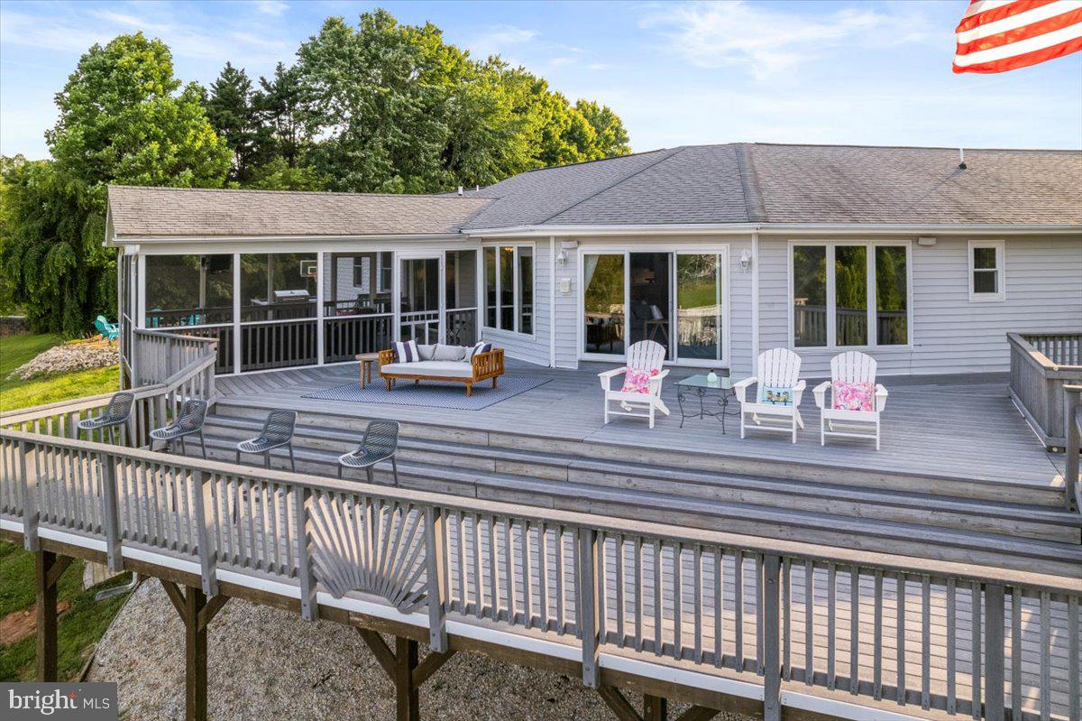 TARA WOODS - Residential