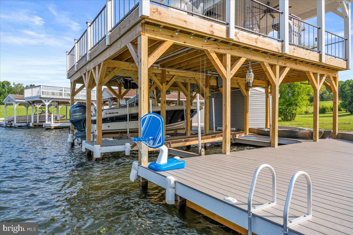 TARA WOODS - Residential