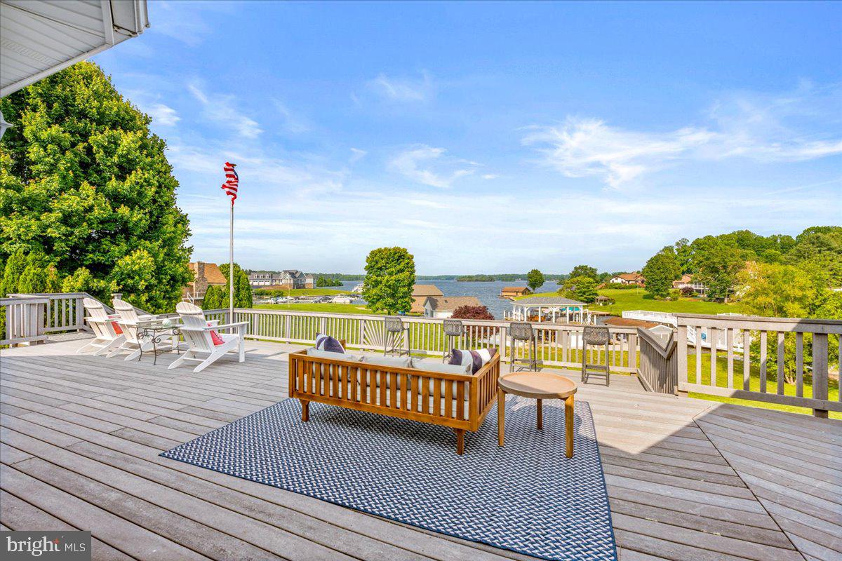 TARA WOODS - Residential