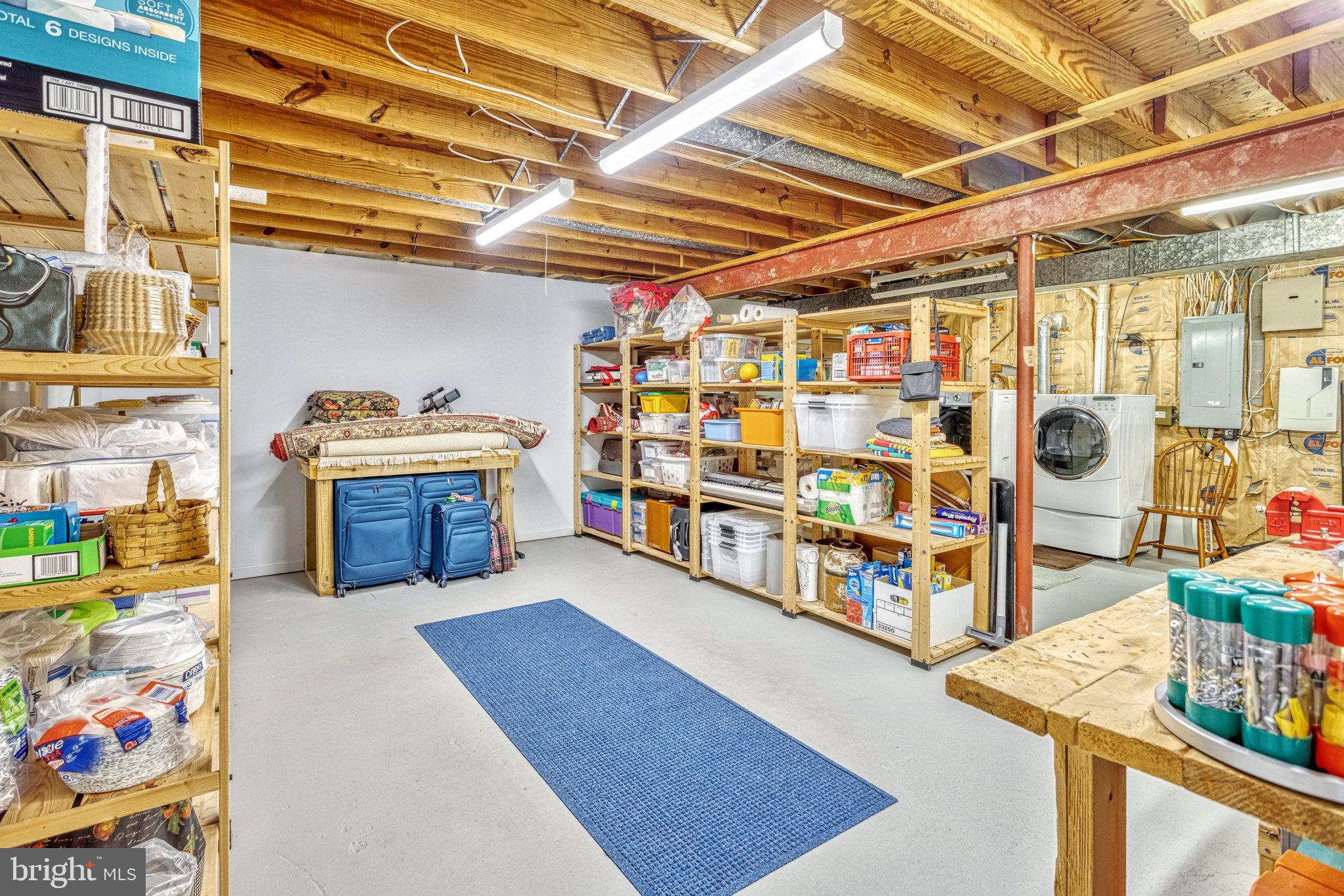 LAKE RIDGE - Residential