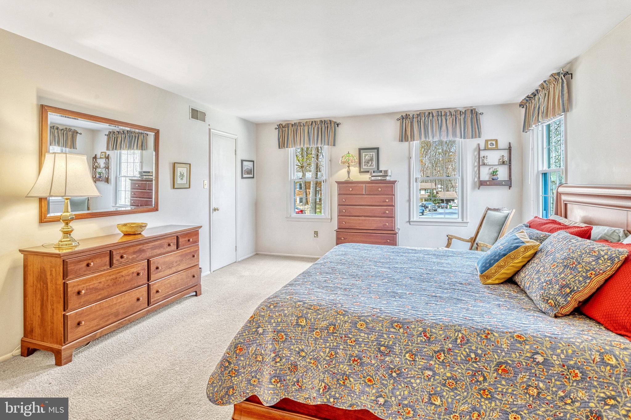 LAKE RIDGE - Residential