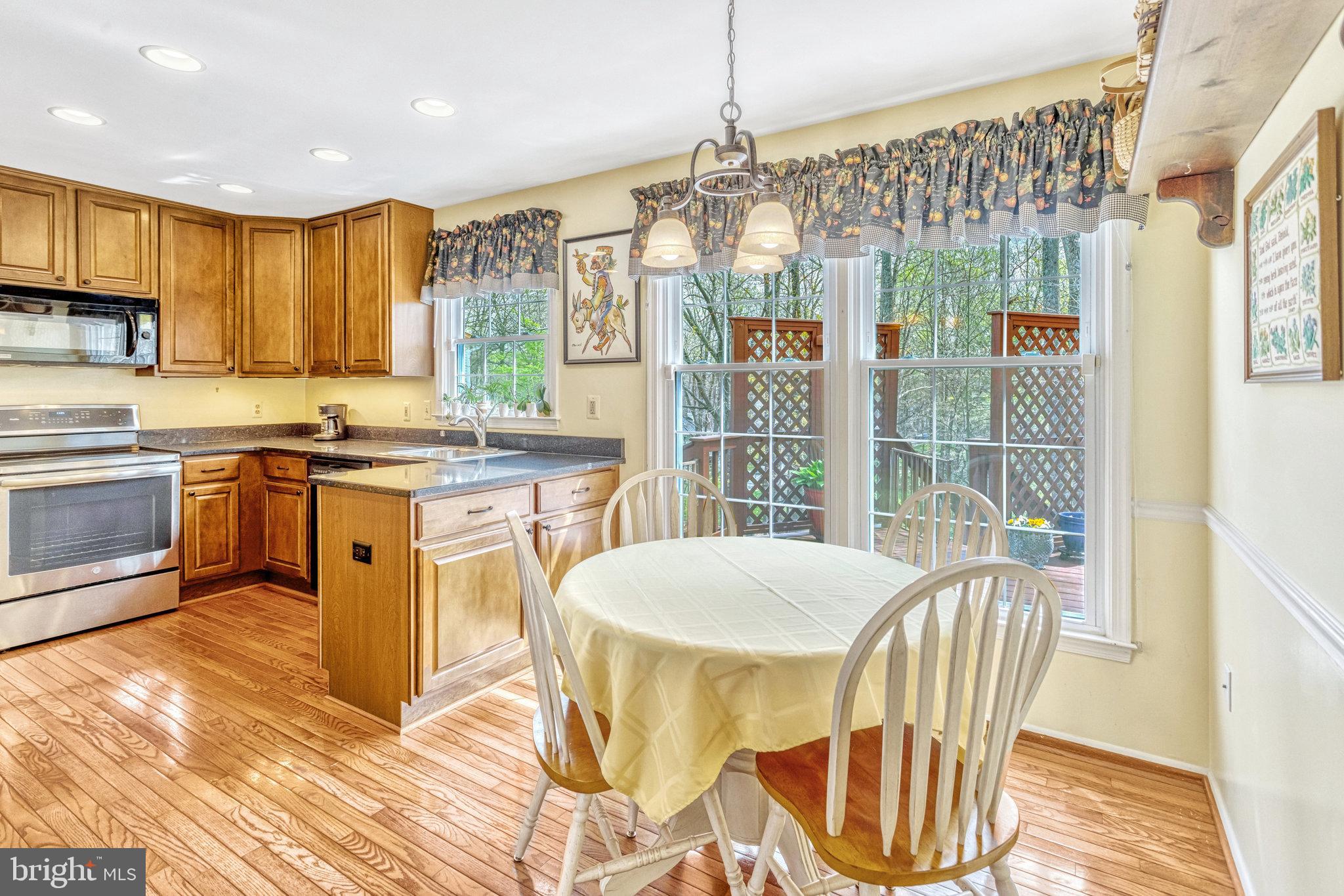 LAKE RIDGE - Residential