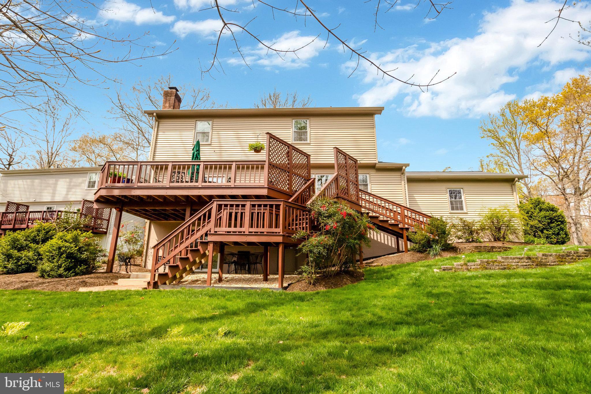 LAKE RIDGE - Residential