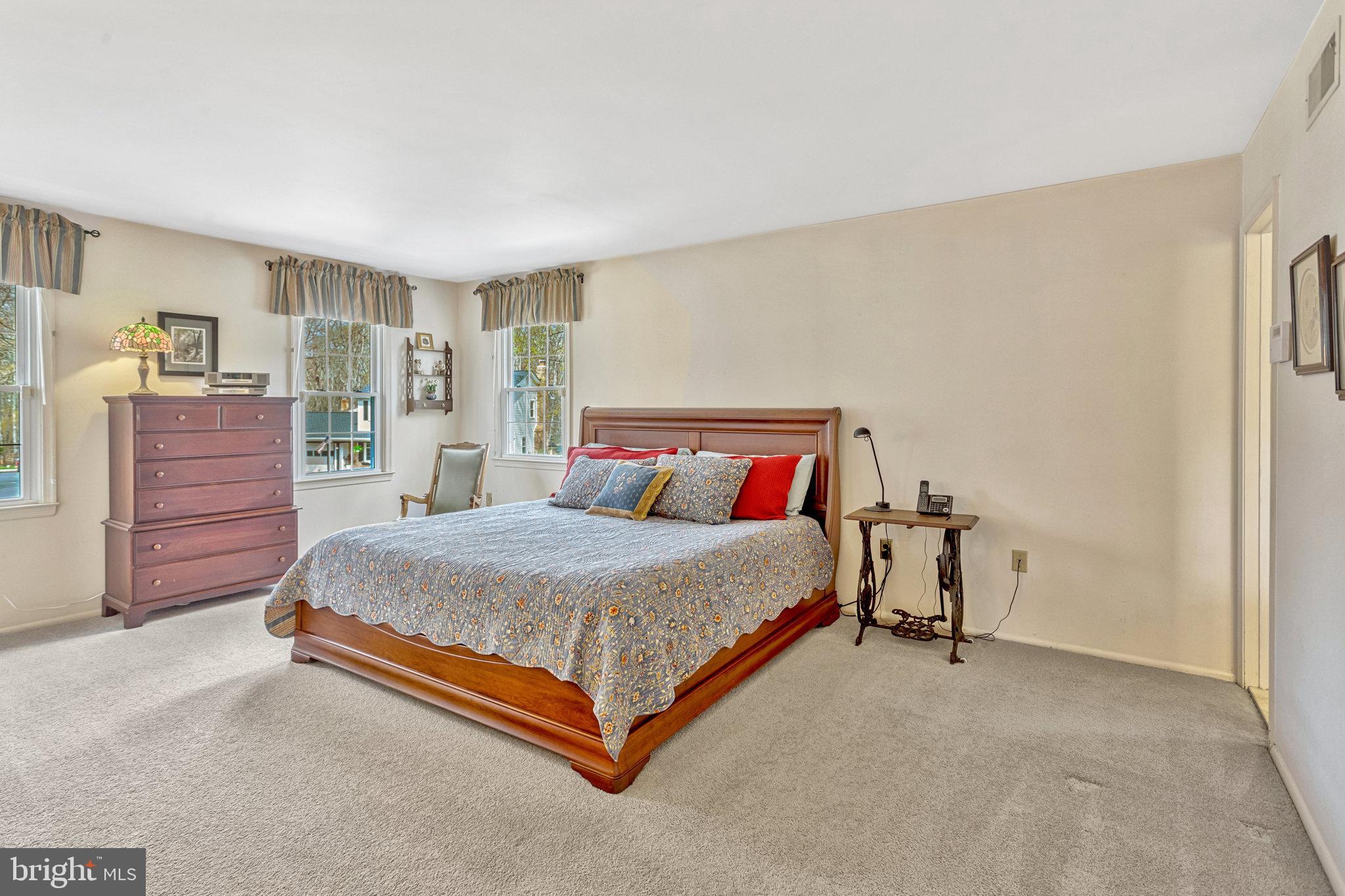 LAKE RIDGE - Residential