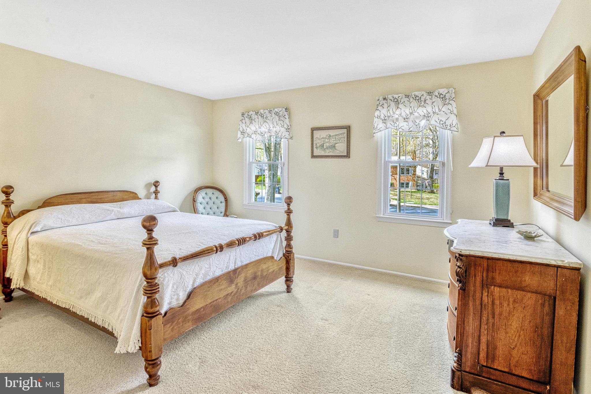 LAKE RIDGE - Residential